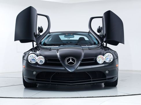 Used 2006 Mercedes-Benz SLR image 10