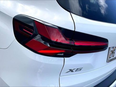 Used 2025 BMW X5 sDrive40i w/ Premium Package image 31