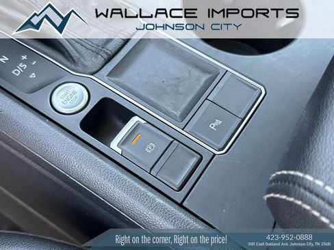 Used 2021 Volkswagen Atlas SE w/ Panoramic Sunroof Package FWD image 27