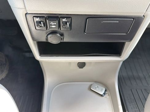 Used 2018 Toyota Sienna XLE AWD/4WD image 19