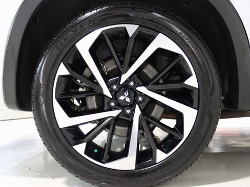 Used 2023 Mitsubishi Outlander SEL image 79