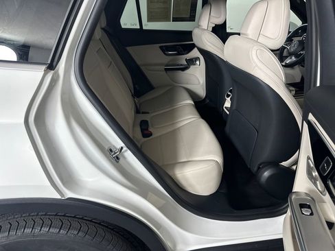 Certified 2024 Mercedes-Benz GLC 300 image 17