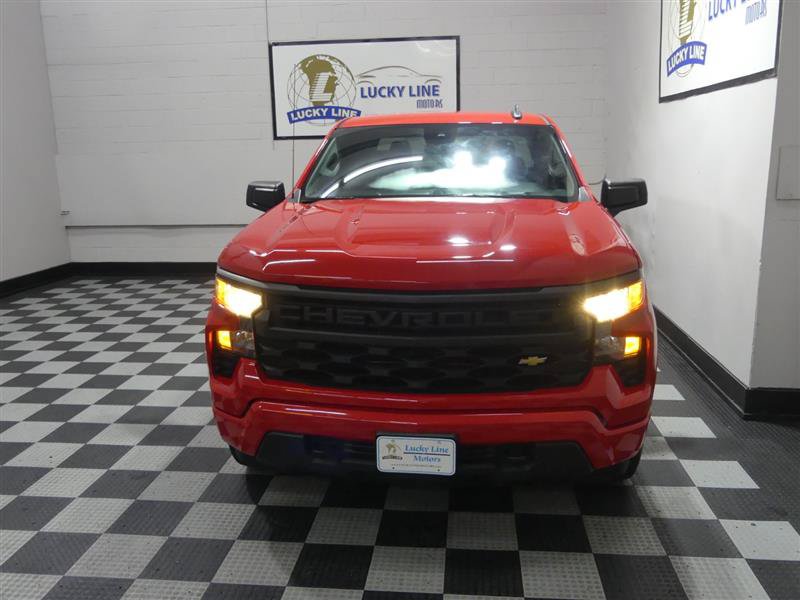 Used 2022 Chevrolet Silverado 1500 Custom AWD/4WD image 2