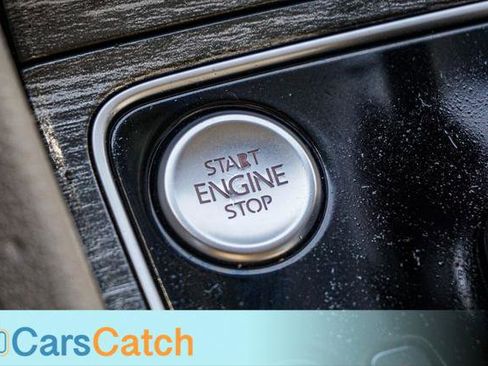 Used 2018 Volkswagen Passat 2.0T SE image 37