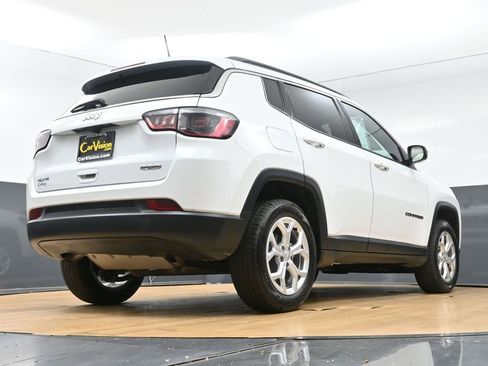 Used 2024 Jeep Compass Latitude AWD/4WD image 54