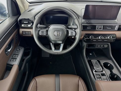 New 2026 Honda Pilot Touring image 24