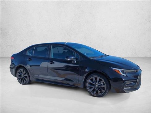 Used 2024 Toyota Corolla SE image 4