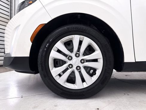 Used 2023 Kia Soul LX FWD image 14