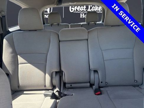 Used 2017 Honda Pilot LX image 13