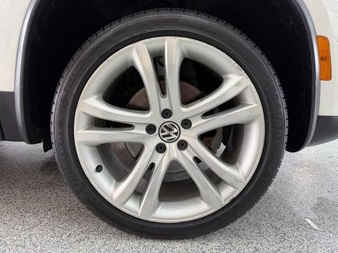 Used 2013 Volkswagen Tiguan S AWD/4WD image 44