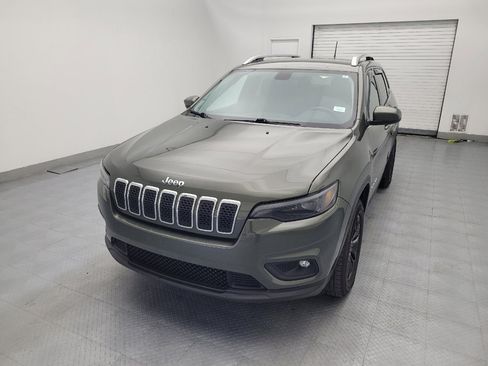 Used 2019 Jeep Cherokee Latitude Plus w/ Cold Weather Group AWD/4WD image 15