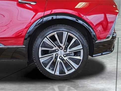 Used 2025 Cadillac Lyriq Luxury w/ LPO, Floor Liner Package image 31