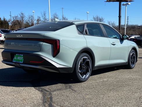 Used 2025 Kia K4 EX image 5