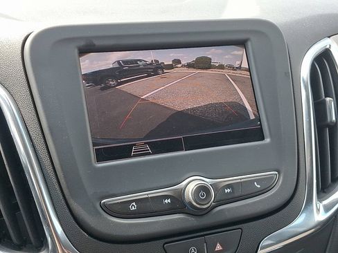 Certified 2024 Chevrolet Equinox LT FWD image 18