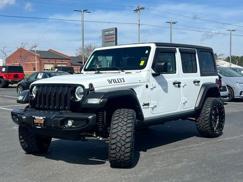 Used 2022 Jeep Wrangler Unlimited Sport image 7
