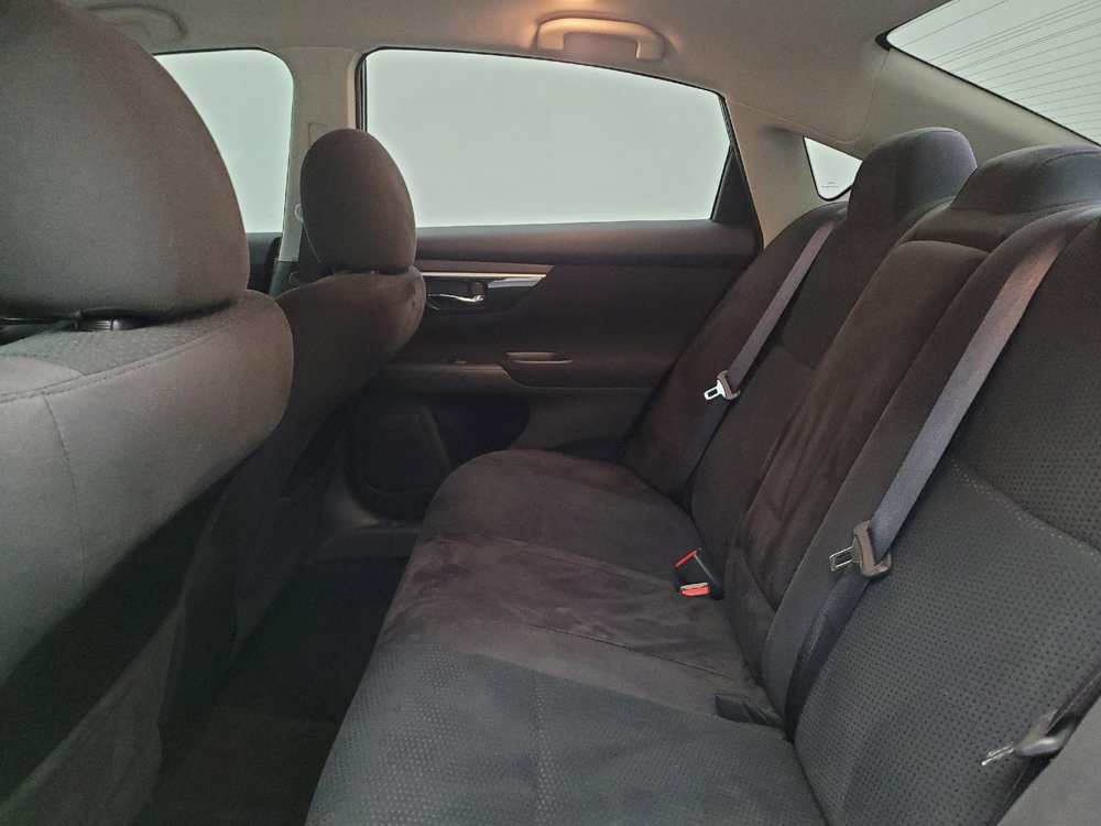 Used 2014 Nissan Altima 2.5 S w/ Display Audio Package FWD image 18