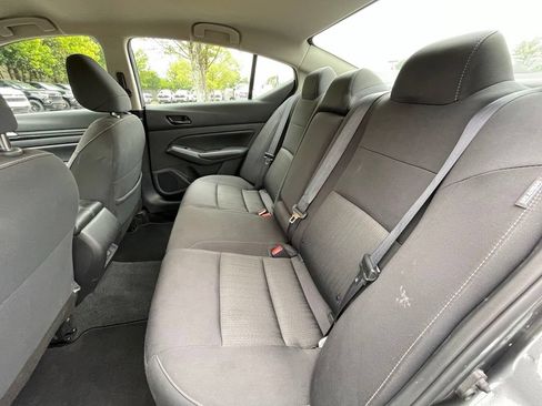 Used 2025 Nissan Altima 2.5 SV FWD image 26