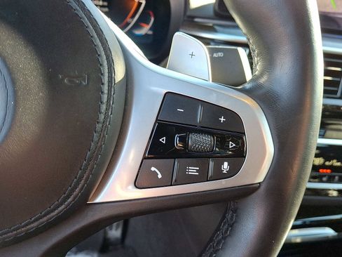 Used 2022 BMW 540i xDrive w/ Executive Package image 24