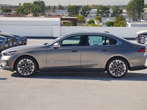 New 2026 BMW 530i image 4