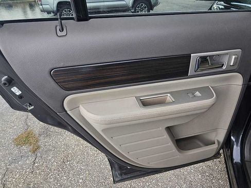 Used 2007 Lincoln MKX AWD image 21