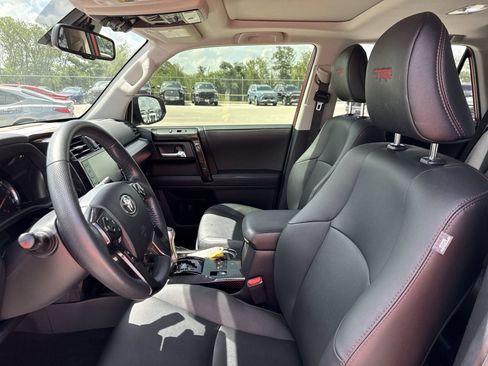 Certified 2024 Toyota 4Runner TRD Off-Road Premium w/ Moonroof Package AWD/4WD image 13