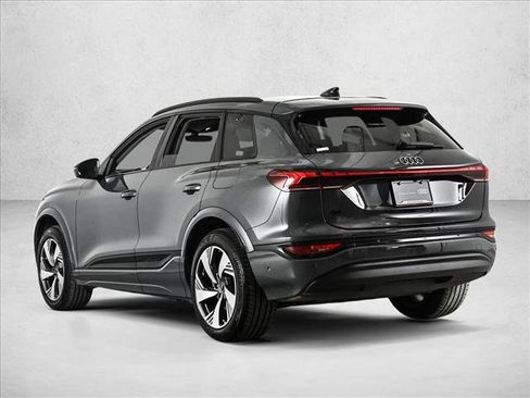 Certified 2025 Audi Q6 e-tron Premium Plus w/ Premium Plus AWD/4WD image 9