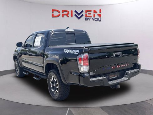 Used 2022 Toyota Tacoma TRD Off-Road w/ Technology Package AWD/4WD image 5