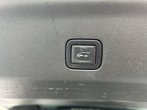 Used 2021 Cadillac Escalade Sport Platinum image 43