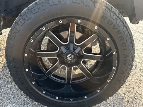 Used 2021 Ford F150 Platinum w/ FX4 Off-Road Package AWD/4WD image 18