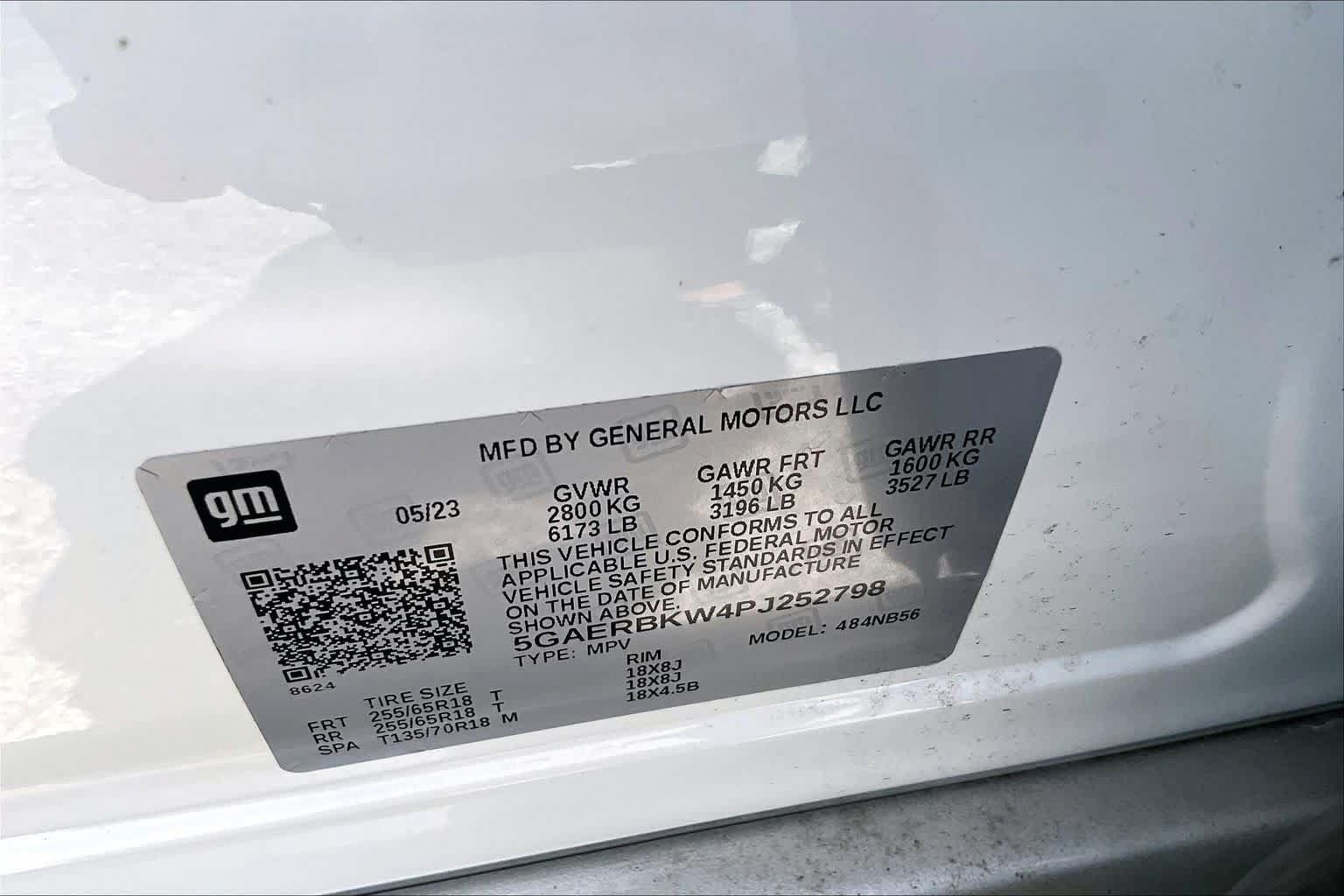 Used 2023 Buick Enclave Essence FWD image 68