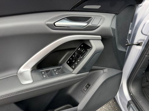 New 2025 Audi Q5 Premium Plus image 16