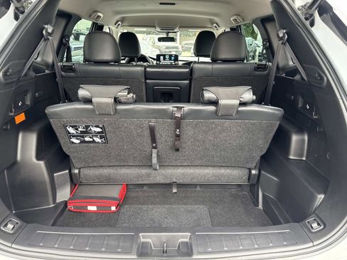 Used 2023 Mitsubishi Outlander SE image 5