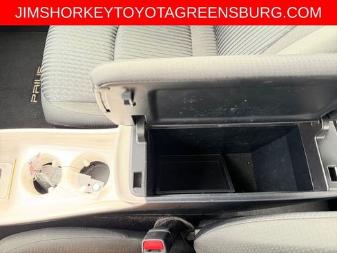 Used 2016 Toyota Prius Three FWD image 30