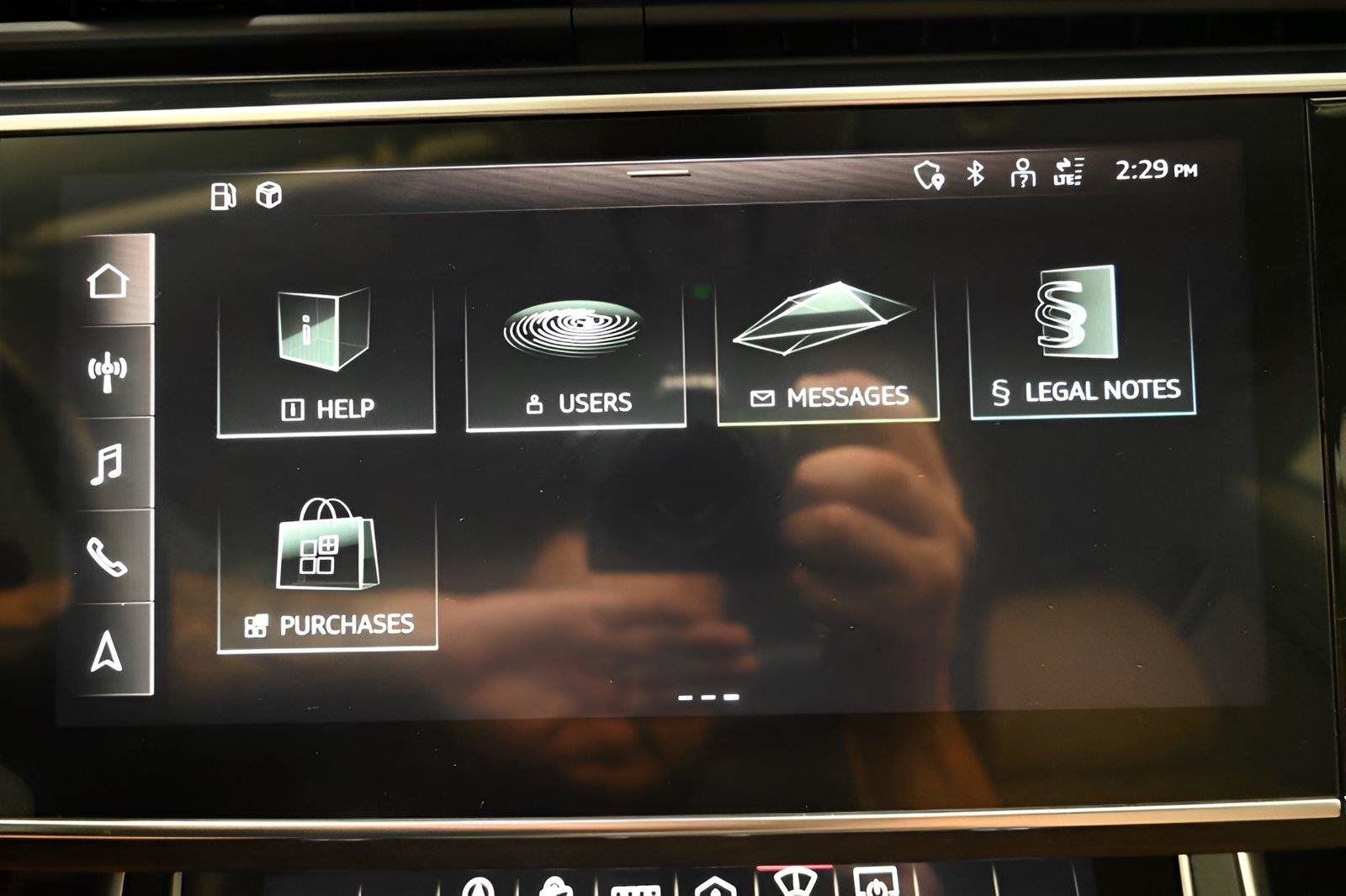 Used 2021 Audi Q8 Prestige AWD/4WD image 26