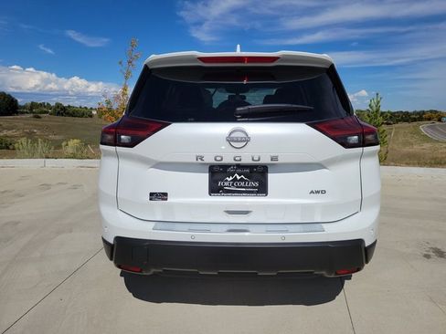 New 2026 Nissan Rogue SV image 9