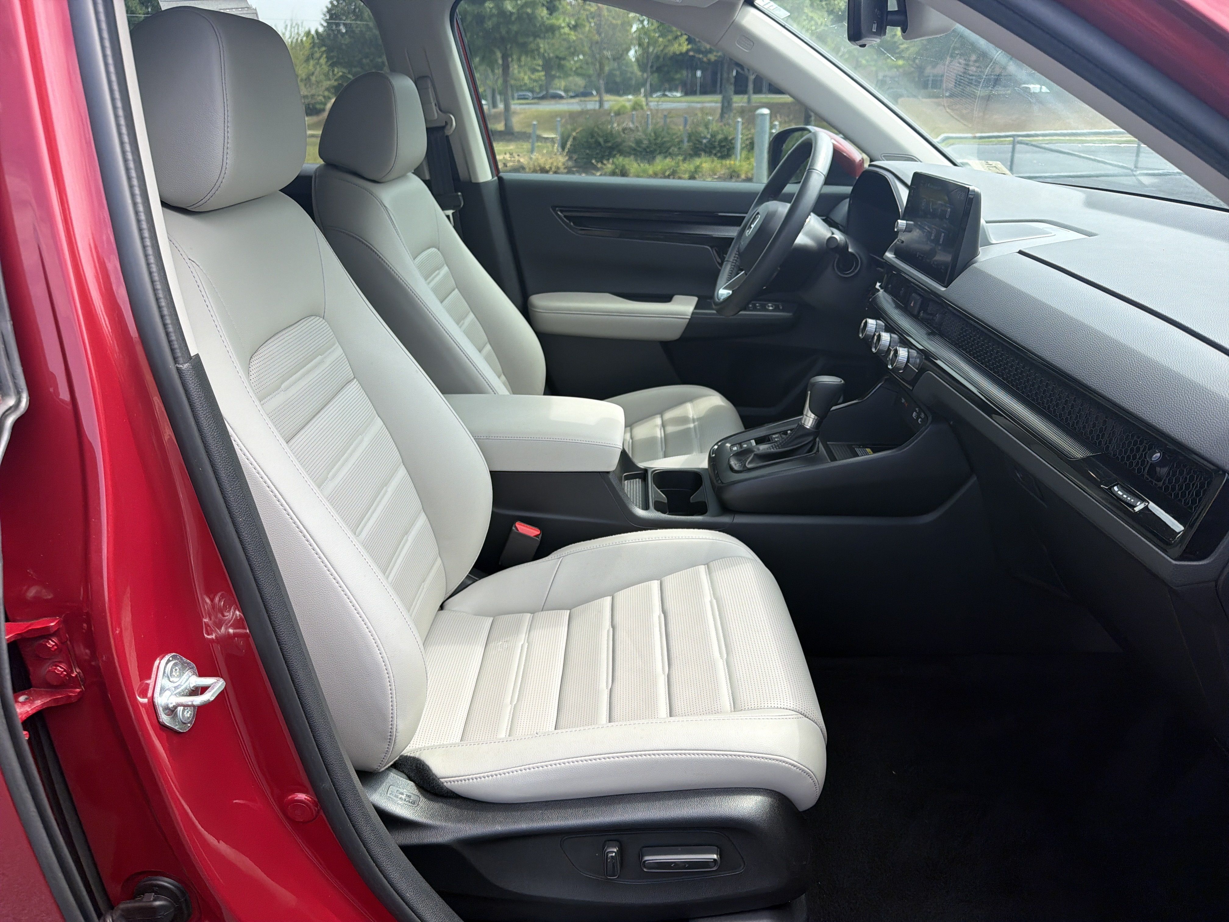 Used 2024 Honda CR-V EX-L image 31