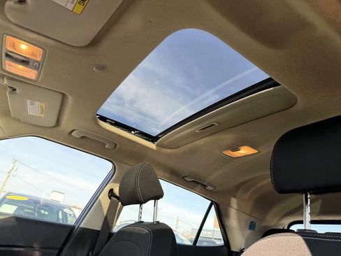 Certified 2023 Hyundai Venue SEL w/ Cargo Package image 11