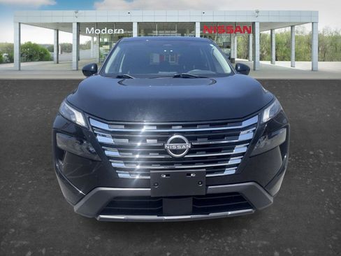 Certified 2024 Nissan Rogue SV AWD/4WD image 9