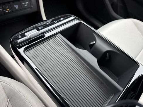 New 2026 Hyundai Tucson Blue SE image 25