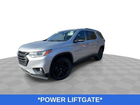 Used 2020 Chevrolet Traverse LT w/ LPO, Blackout Package image 5