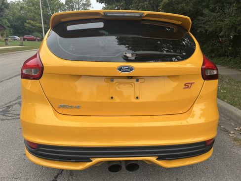 Used 2016 Ford Focus ST image 7