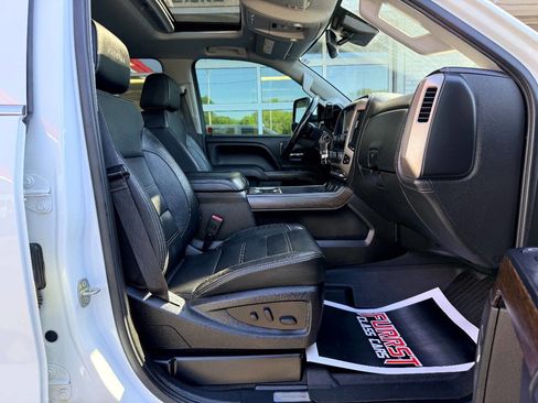 Used 2019 GMC Sierra 2500 Denali w/ Duramax Plus Package AWD/4WD image 40