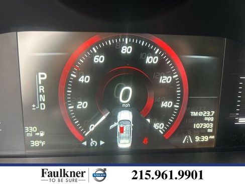 Used 2019 Volvo S60 T6 Momentum image 1