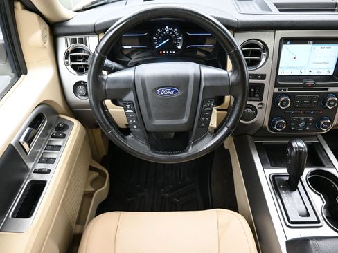 Used 2017 Ford Expedition EL XLT w/ Equipment Group 202A image 25