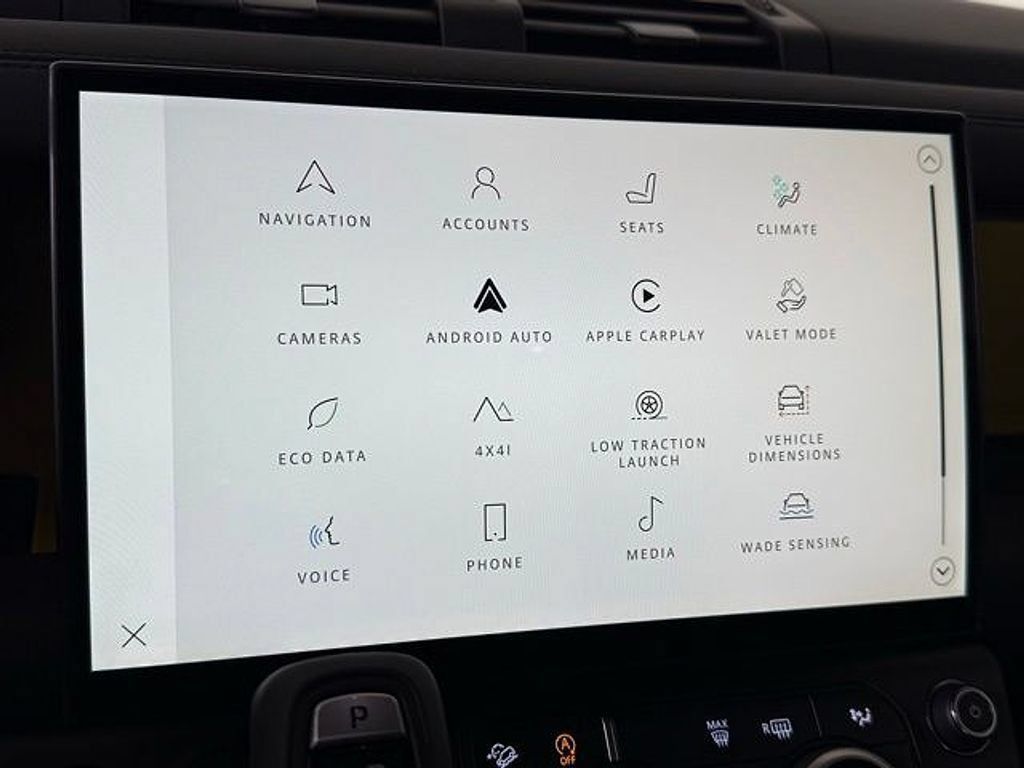 New 2026 Land Rover Defender 110 AWD/4WD image 36