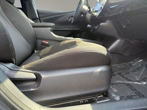 Used 2019 Toyota Prius LE w/ Carpet Mat Package FWD image 36