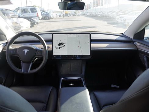 Used 2022 Tesla Model 3 image 16