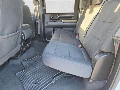 Used 2024 Chevrolet Silverado 2500 LT w/ Convenience Package image 10