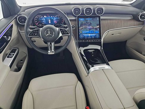 Used 2026 Mercedes-Benz GLC 300 4MATIC image 18