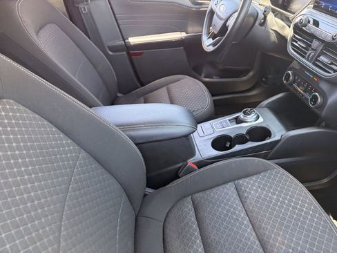 Certified 2024 Ford Escape Active AWD/4WD image 11